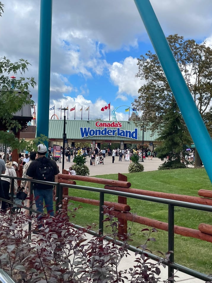 En el parque temático Canada's Wonderland